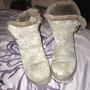 Grey Sparkle Button Ugg